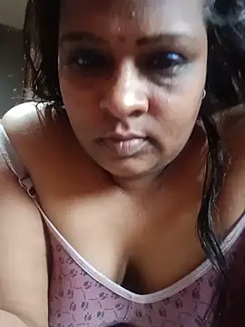 Snapshot of Love_Jenny chatting on May 2026 05:01:02 AM Love Jenny online show from May 2026 05:01:02 AM