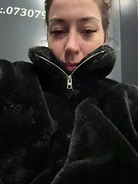 KimArts online show from November 2025 05:14:01 PM