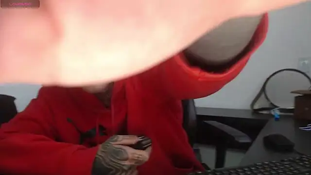 Snapshot of charlotbelucci_ chatting on October 2025 10:45:01 AM charlotbelucci online show from October 2025 10:45:01 AM