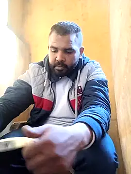 ListedLoin online show from February 2025 01:37:02 PM