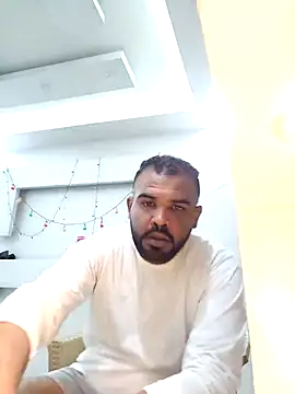 ListedLoin online show from March 2025 11:06:01 AM