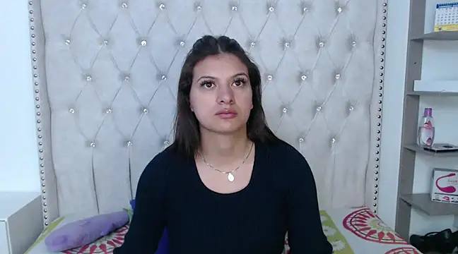 Abril Squirt online show from February 2025 02:53:01 AM