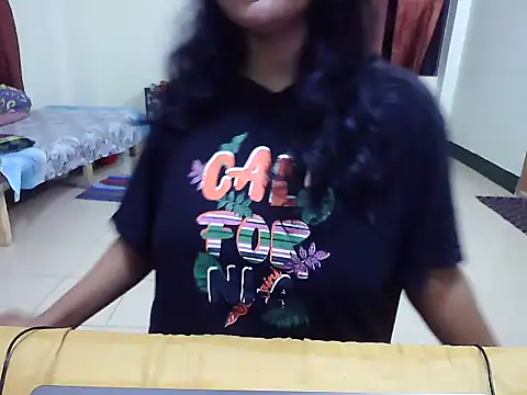 JustinaIra online show from October 2025 06:15:02 PM