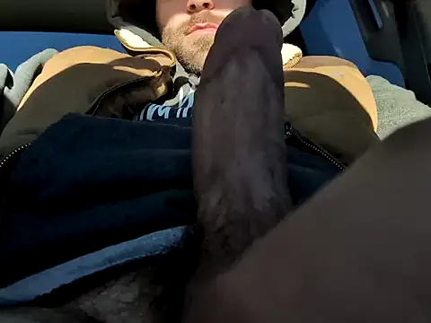 jwiththethickone413 online show from December 2024 07:11:01 PM