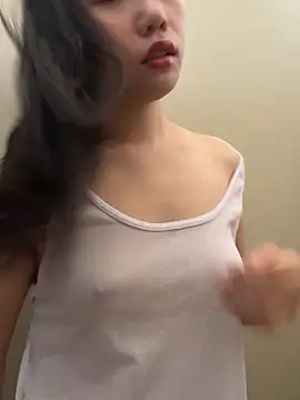 Eliza-E online show from December 2025 07:36:01 AM