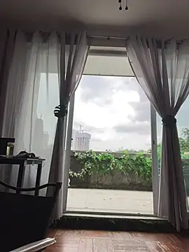 Eliza-E online show from April 2026 03:35:01 AM