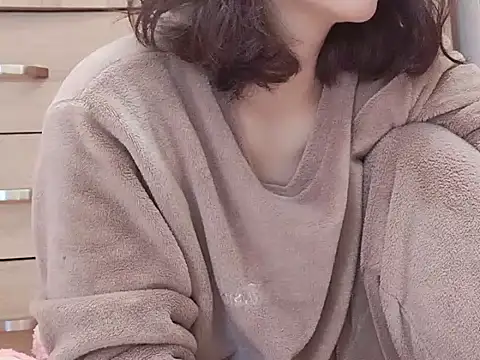 Pink cream online show from March 2025 12:50:01 AM