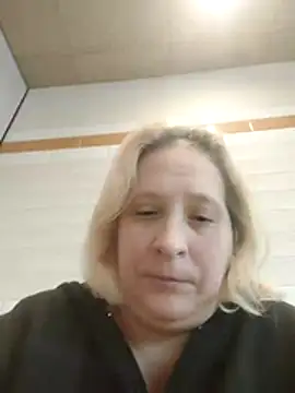 Snapshot of Icedcoffee2024 chatting on November 2025 03:45:01 PM Icedcoffee2024 online show from November 2025 03:45:01 PM