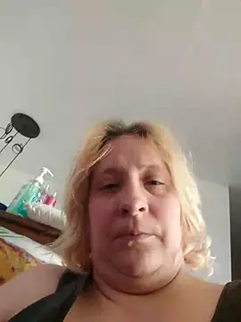 Snapshot of Icedcoffee2024 chatting on December 2025 02:33:02 PM Icedcoffee2024 online show from December 2025 02:33:02 PM