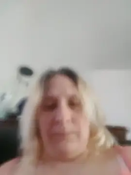 Snapshot of Icedcoffee2024 chatting on February 2026 05:13:02 PM Icedcoffee2024 online show from February 2026 05:13:02 PM