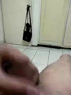 Snapshot of lokidotado23 chatting on December 2024 01:06:01 AM lokidotado23 online show from December 2024 01:06:01 AM