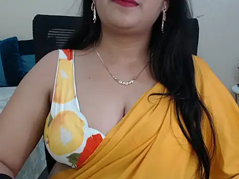 Snapshot of Inviting_Aanya chatting on January 2025 04:05:01 PM Inviting Aanya online show from January 2025 04:05:01 PM