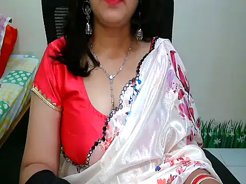 Snapshot of Inviting_Aanya chatting on October 2025 04:04:02 AM Inviting Aanya online show from October 2025 04:04:02 AM