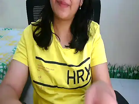 Snapshot of Inviting_Aanya chatting on November 2025 05:40:02 AM Inviting Aanya online show from November 2025 05:40:02 AM