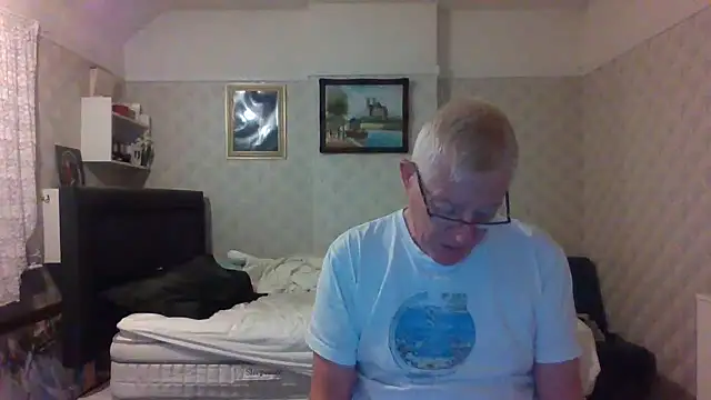 shaun63m online show from September 2025 01:21:02 AM