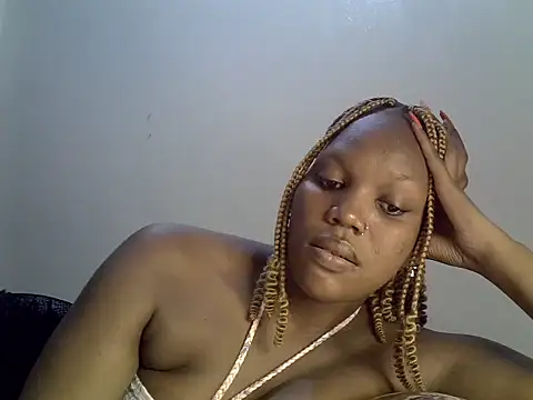 Pretty-sassy online show from February 2025 08:02:02 PM