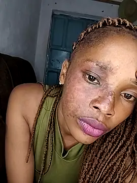 Pretty-sassy online show from October 2025 11:49:02 AM