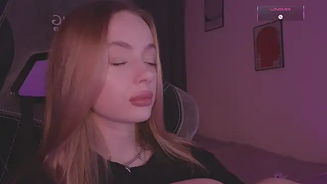  MayShy  online show from September 2025 07:46:02 PM