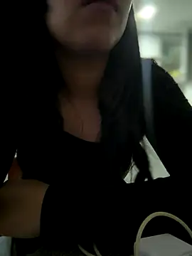 Salome golvert online show from November 2025 10:08:01 PM