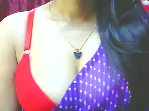 Snapshot of ishmita99 chatting on February 2025 09:56:01 AM ishmita99 online show from February 2025 09:56:01 AM