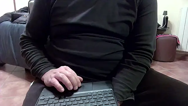 MultiOrgasmicLover online show from December 2025 10:17:02 PM