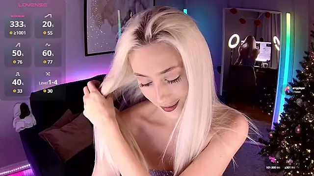 LoryWood online show from January 2025 02:50:01 PM