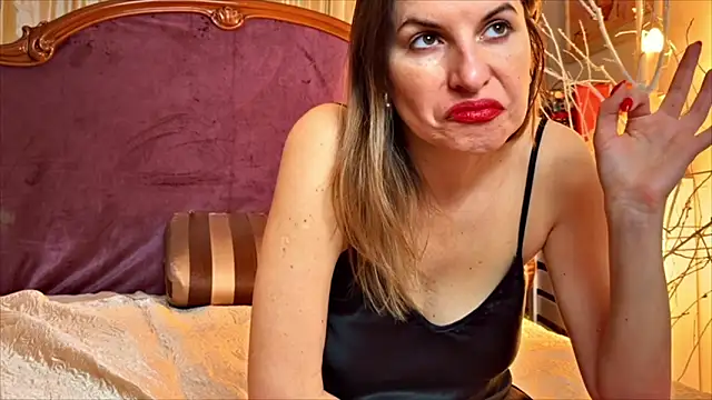 Selena Sweetie online show from January 2026 09:47:02 AM