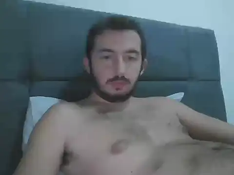 laynufff online show from November 2025 05:02:01 PM