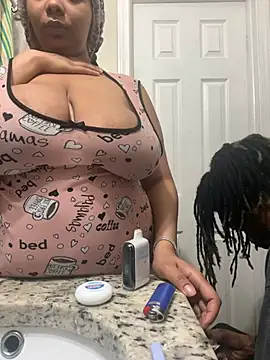 1BeautyN1Beast online show from December 2024 02:28:01 AM