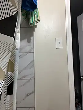 1BeautyN1Beast online show from December 2024 03:08:01 AM