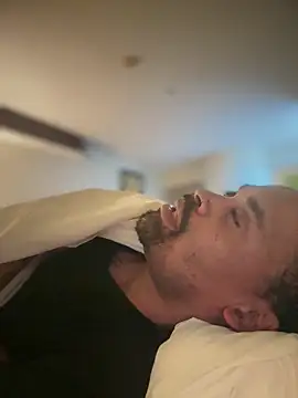 1BeautyN1Beast online show from March 2026 04:03:01 AM