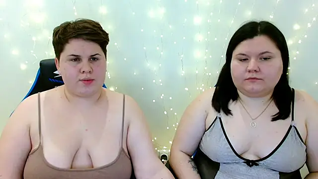 BeckyAndHellen online show from December 2025 09:20:01 PM