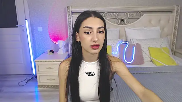 Lina Robbins online show from October 2025 09:47:01 PM