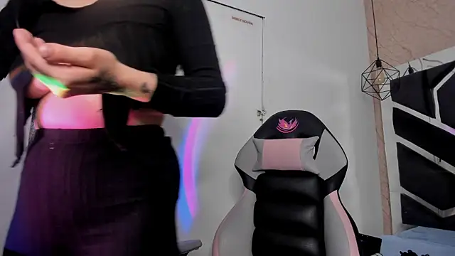 Snapshot of _Lixth_ chatting on December 2024 10:58:01 PM Lixth online show from December 2024 10:58:01 PM