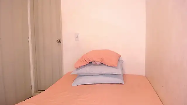 Megan mancini online show from November 2025 11:38:02 PM