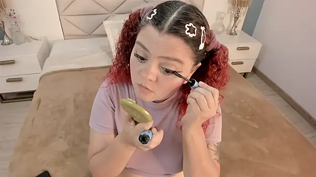 Snapshot of Twwiiggy chatting on February 2026 08:07:02 PM Twwiiggy online show from February 2026 08:07:02 PM