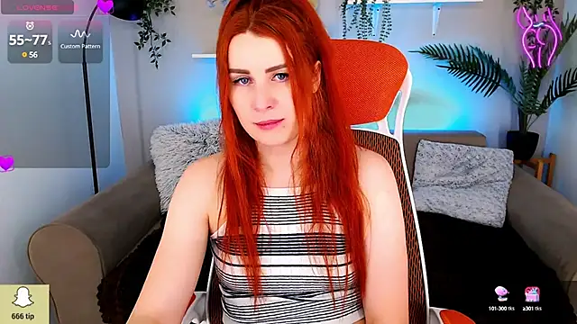YrKiraXO online show from February 2025 10:32:02 AM