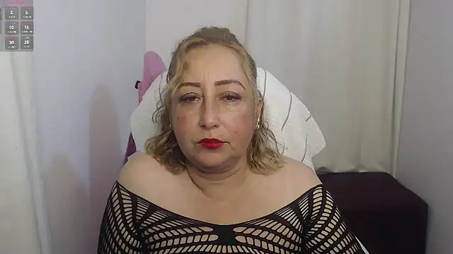 paiper halliwey online show from February 2025 12:30:01 AM