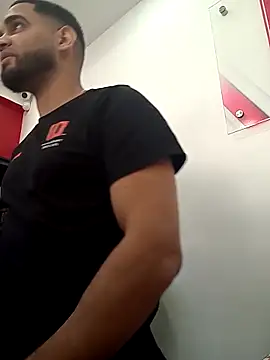 Snapshot of luismanuel_1998 chatting on December 2025 06:13:02 PM luismanuel 1998 online show from December 2025 06:13:02 PM