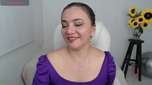 Snapshot of ana_milf chatting on October 2025 12:49:02 PM ana milf online show from October 2025 12:49:02 PM