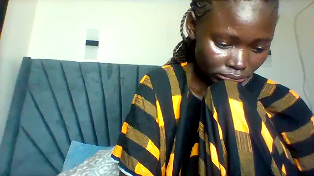Snapshot of Hope_beib chatting on May 2026 06:35:02 PM Hope beib online show from May 2026 06:35:02 PM