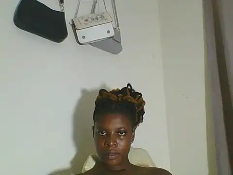 Snapshot of Blacksweetbeb chatting on February 2025 01:35:02 PM Blacksweetbeb online show from February 2025 01:35:02 PM