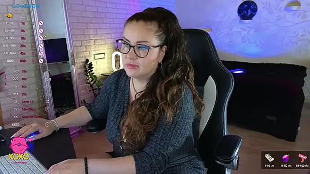 misskaassandraa online show from September 2025 09:47:01 AM