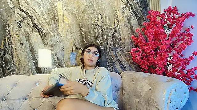 Zayda 1 online show from March 2025 01:28:01 AM