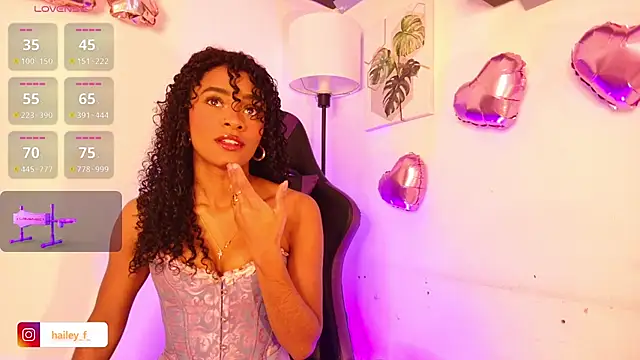 Heily Fox online show from March 2025 05:17:02 AM