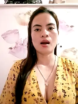 NgocQuyen2K online show from March 2025 11:11:02 AM