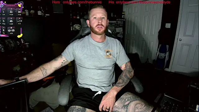 chillinthemosttt online show from October 2025 12:44:02 AM