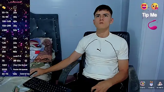 Jacobb Lee online show from October 2025 09:00:02 PM