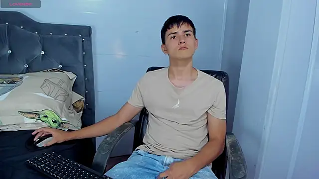 Jacobb Lee online show from November 2025 08:19:02 PM