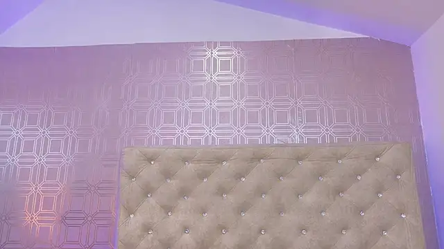 Sara Desire online show from October 2025 04:57:02 PM